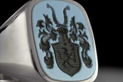 9ct White Gold & Blue Sardonyx Gemstone Signet Ring Seal Engraved with a Coat-of-Arms