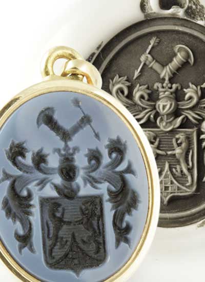 Sardonyx Pendant Engraved with a Coat-of-Arms