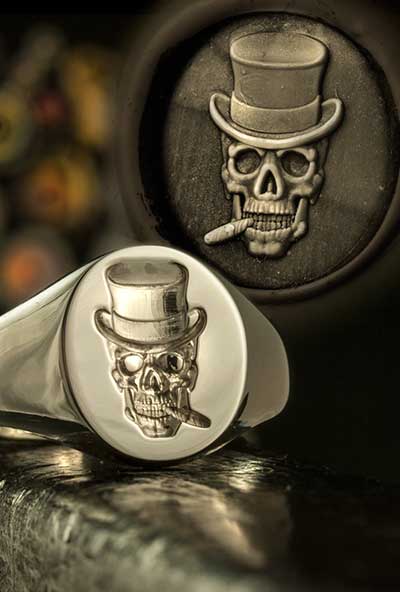 Smoking Skull In Top Hat Signet Ring