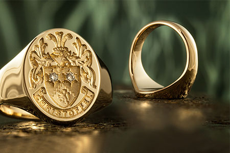 Ladies Signet Ring Set With Diamonds